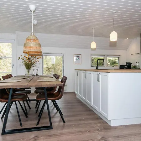 Holiday Hyldebaervej Holiday home Henne Strand