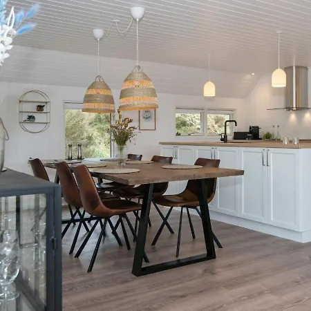 Holiday home Holiday Hyldebaervej *